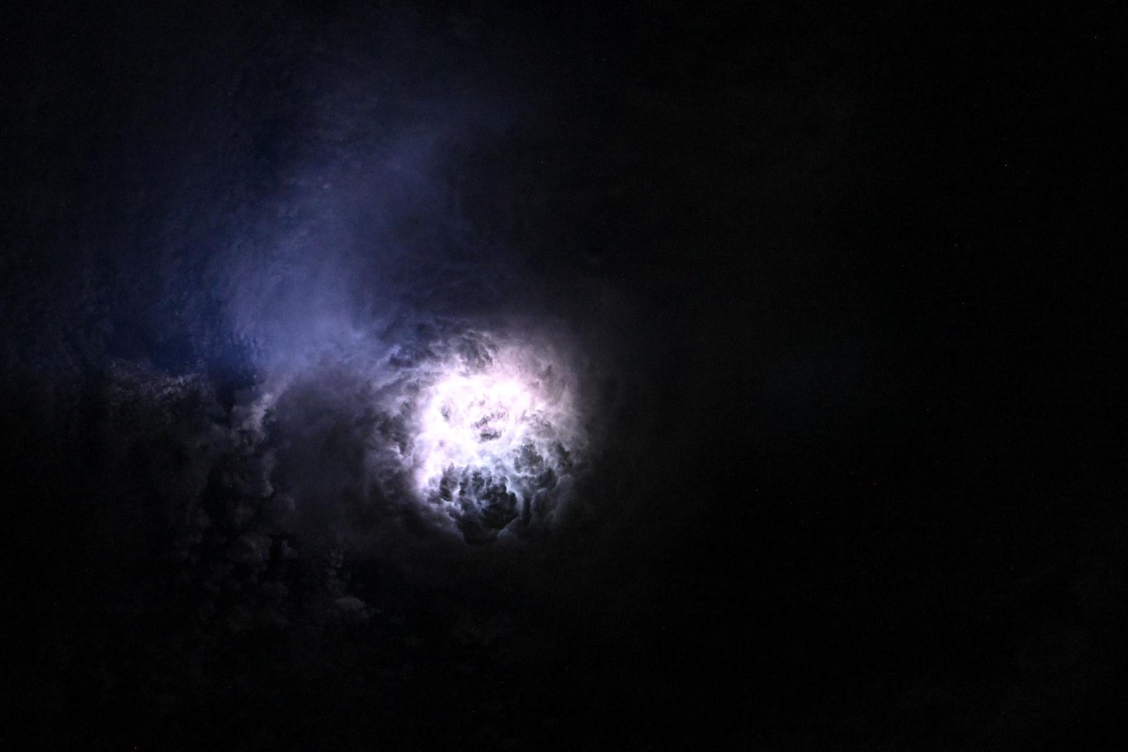 Learn more about Meteosat Third Generation (ESA / EUMETSAT)