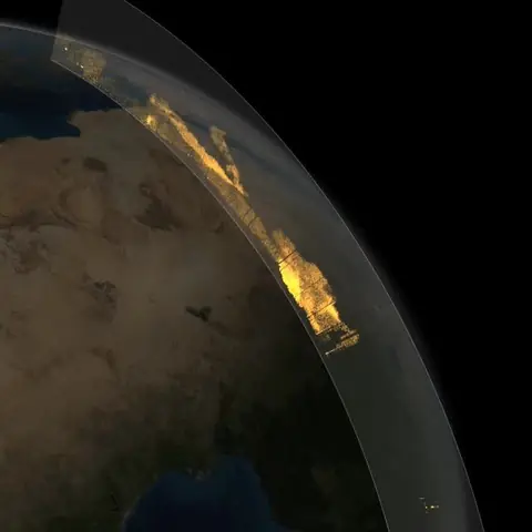 הדמיה של NASA של אבק סהרה החוצה את האוקיינוס האטלנטי לכיוון האמזונס
